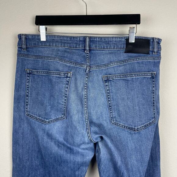 DL1961 Avery Modern Rafter Straight Jeans Size 36x32 Medium Wash - Picture 5 of 10